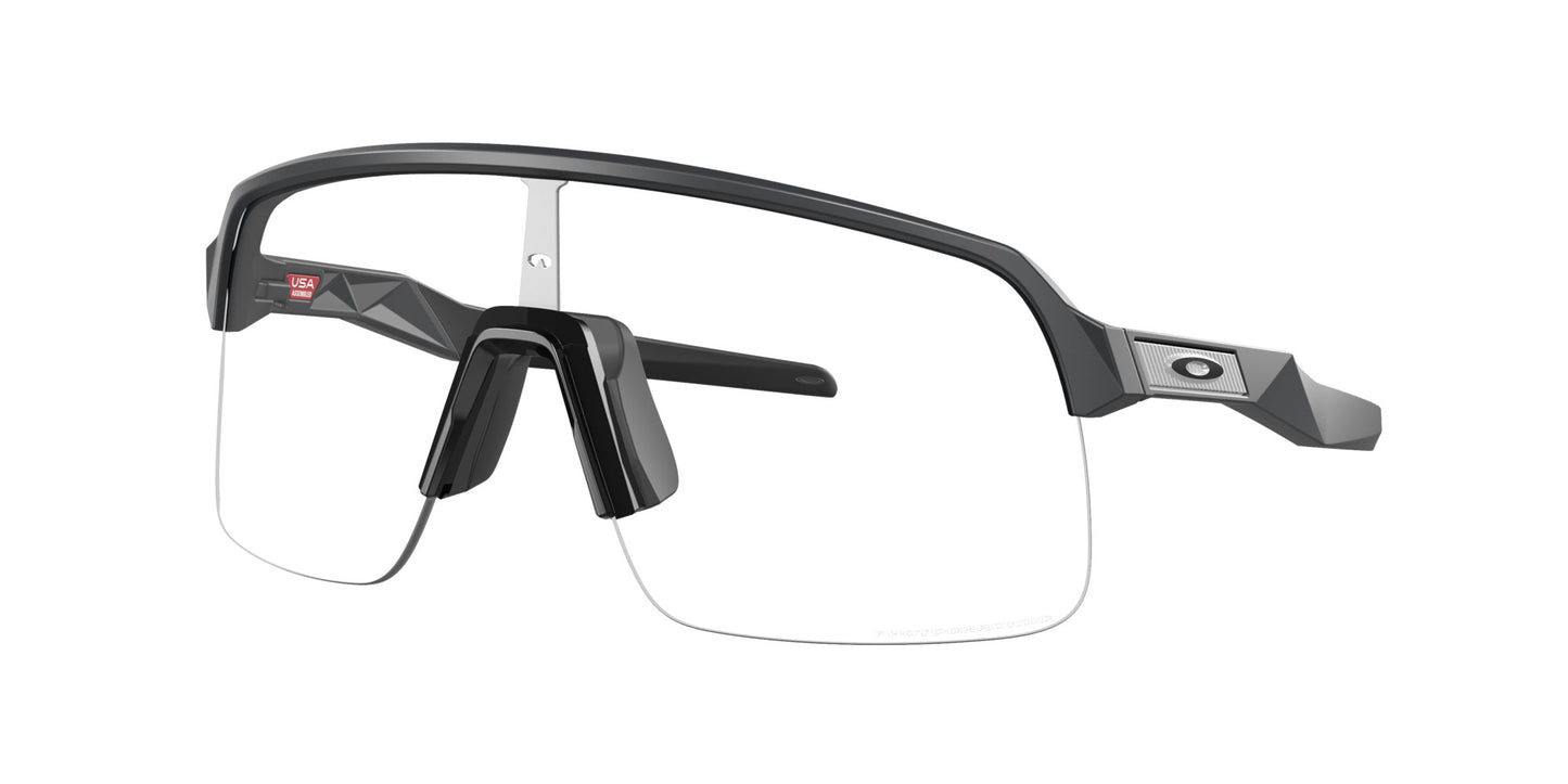 Oakley Sutro Lite Cycling Glasses (Matte Carbon / Clear to Black Iridium Photochromic)