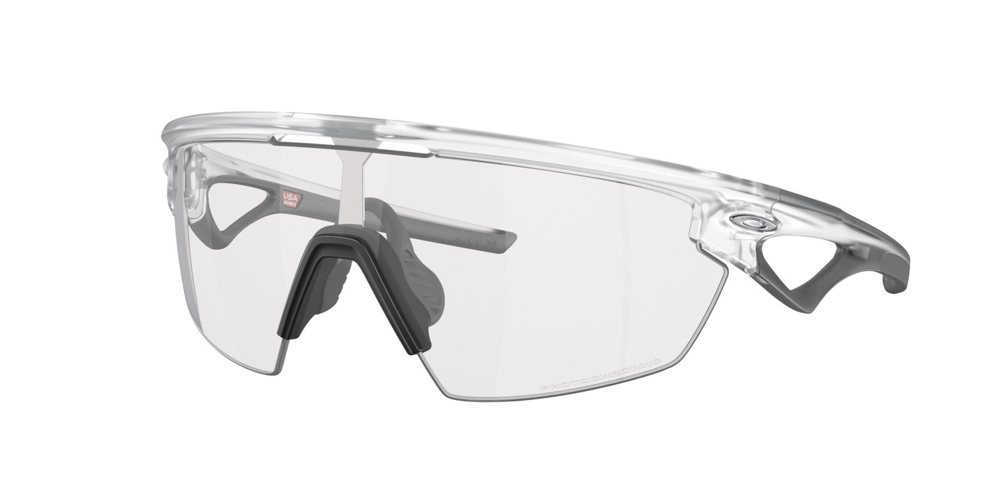 Oakley Sphaera Cycling Glasses (Matte Clear / Clear to Black Iridium Photochromic)