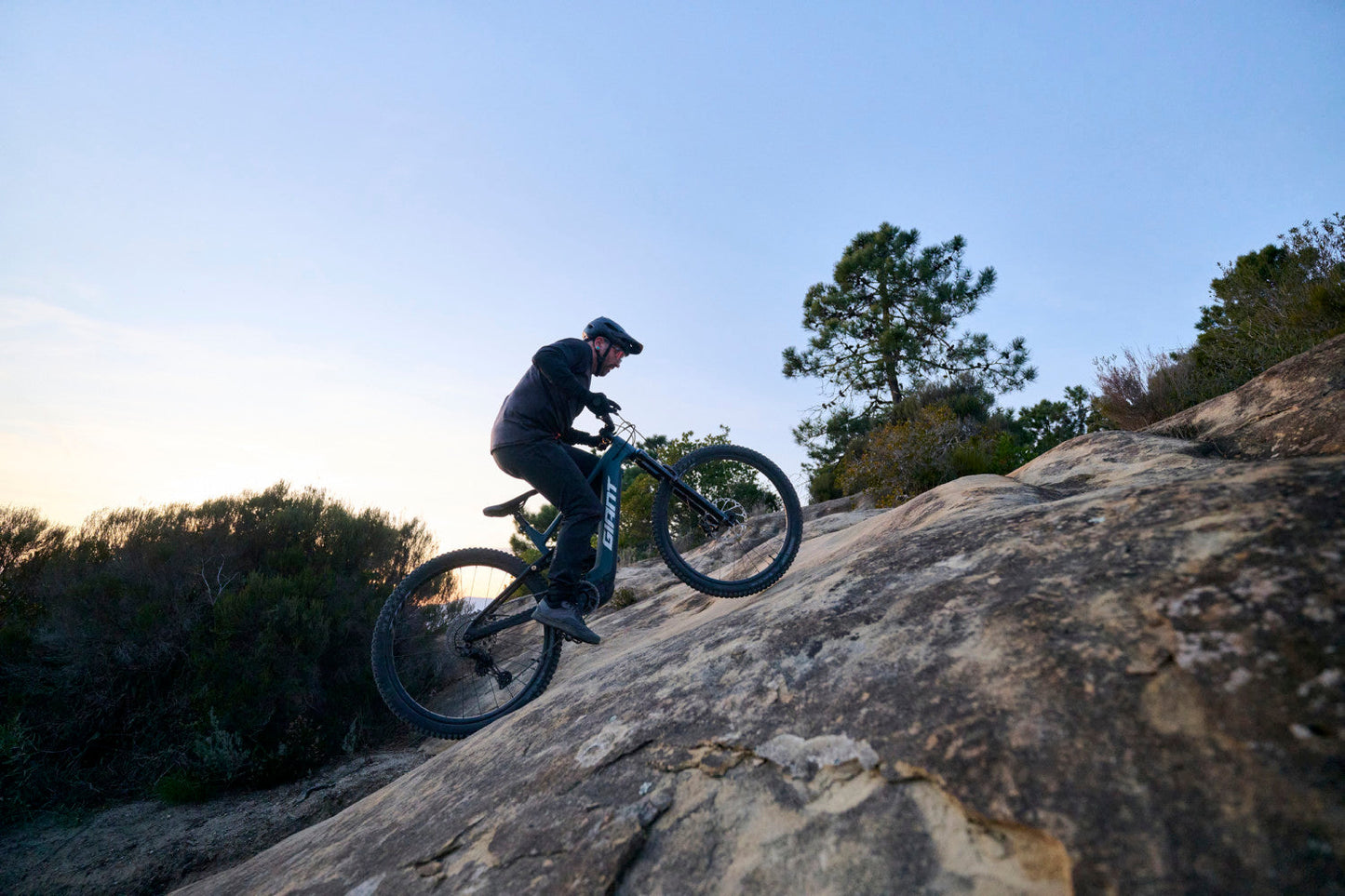 Giant Stance E+ 0 25km/h (Deep Lake / Black) E-MTB Giant