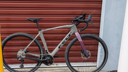 Felt BREED | Advanced | GRX610 Gravel Bike  (Lavasmoke) Felt