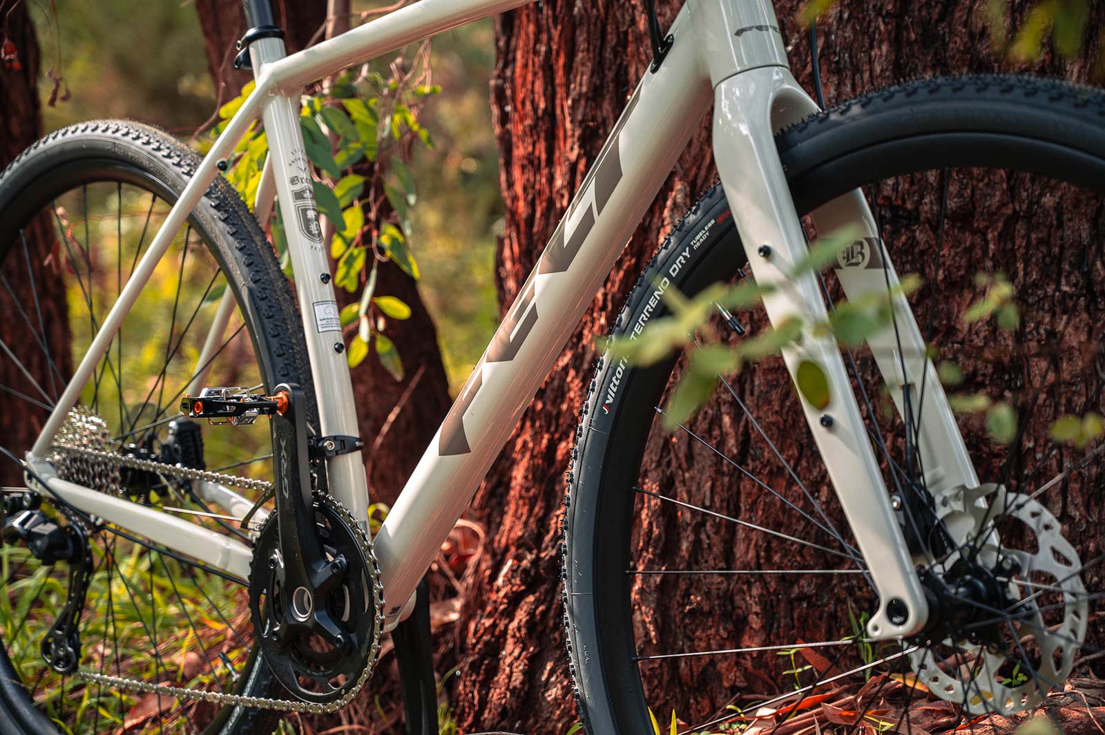 Felt BREED 30 Gravel Bike Putty The Bicycle Company