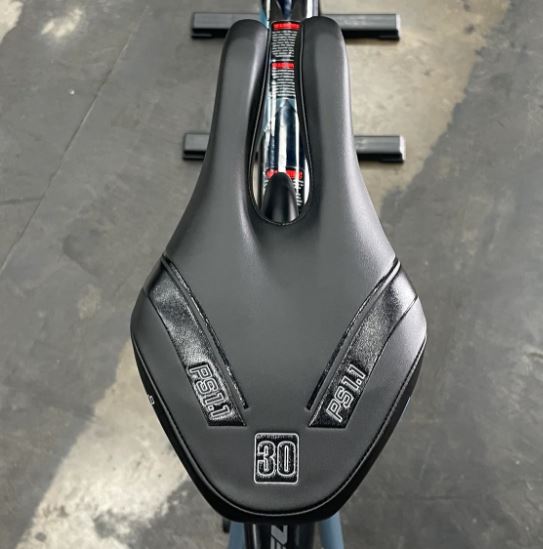 Felt IA | Advanced | 105 RimBrake Triathlon Bike  (Midnight) (Copy) Felt