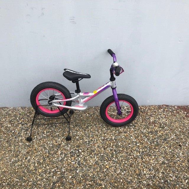 Neo JR  Push Bike