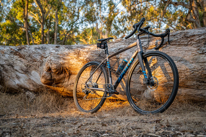 Apollo Scout 21X - Gravel Bike (Matte Charcoal / Black / Blue)