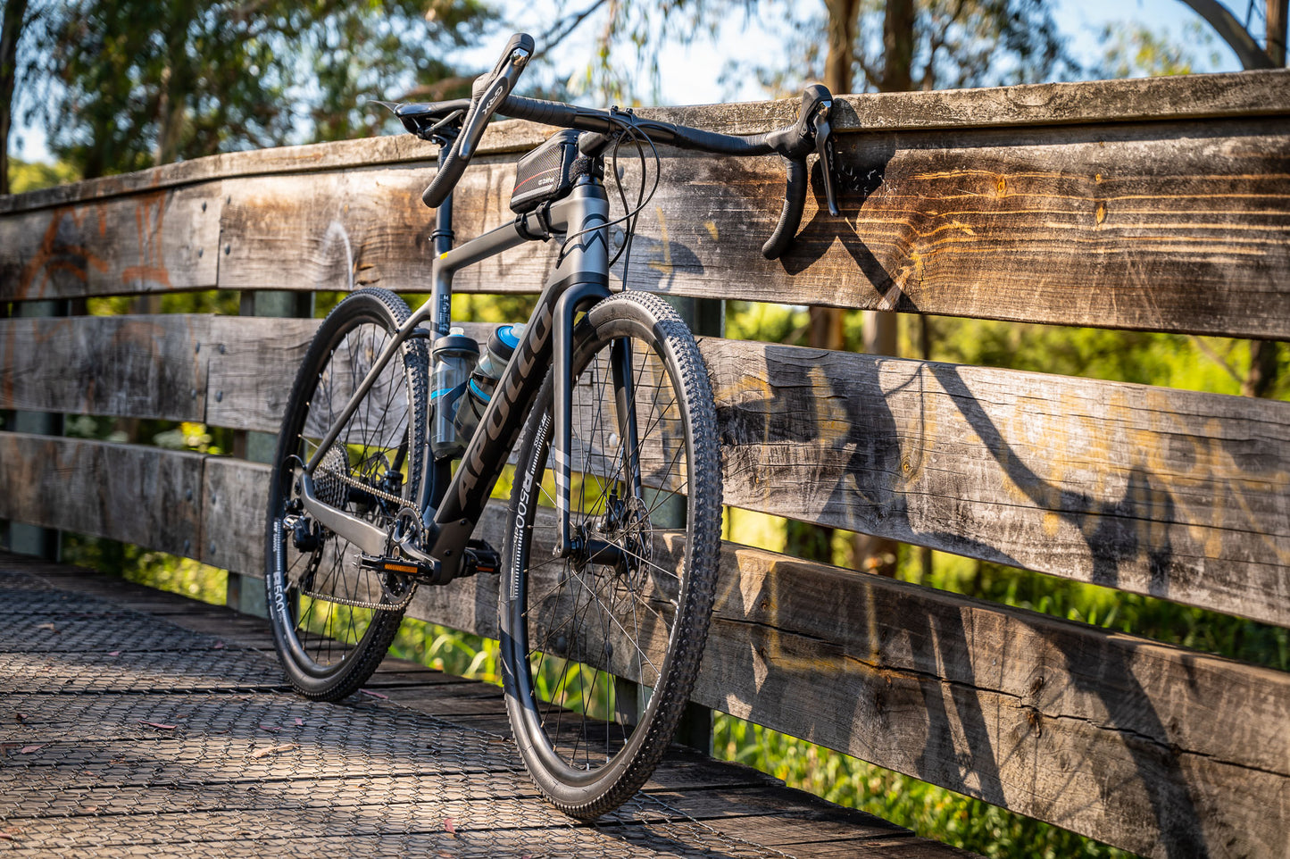 Apollo Scout 31X - Gravel Bike (Matte Charcoal / Black)